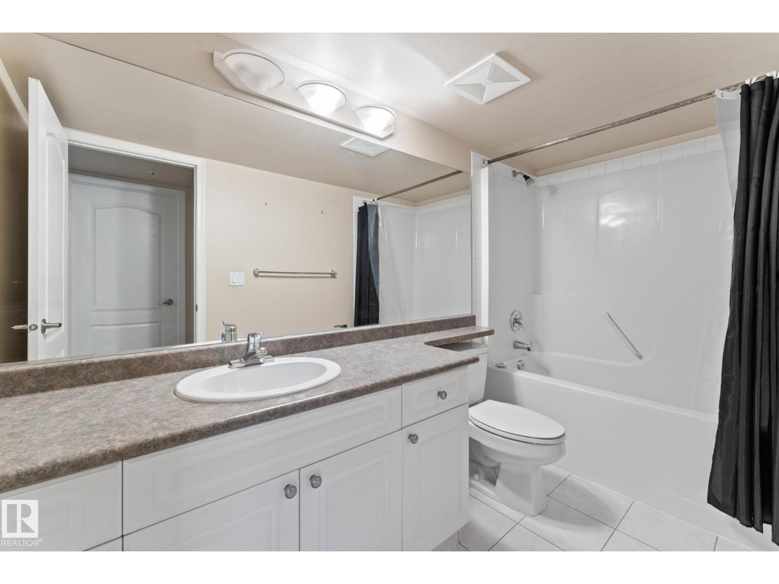 Photo 24 of 907 10909 103 Av Nw, Edmonton AB