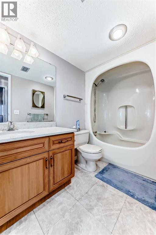 Single Family House for Sale in    Avenue SW Windsor Park Calgary 