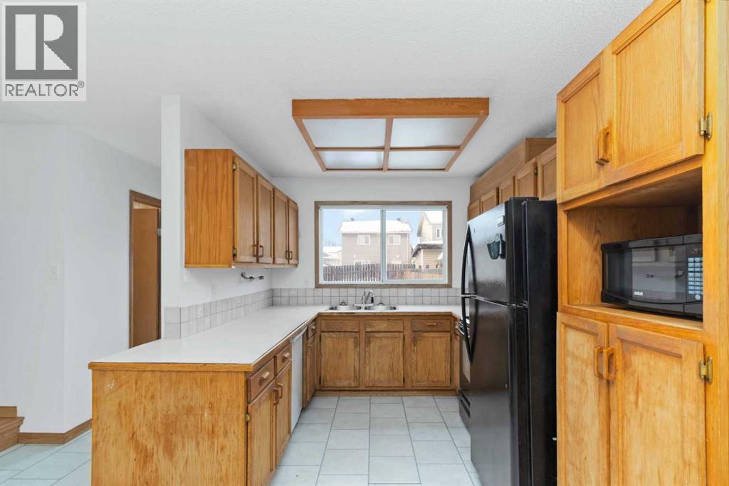 Photo 9 of 180 Wolverine Drive, Fort Mcmurray AB