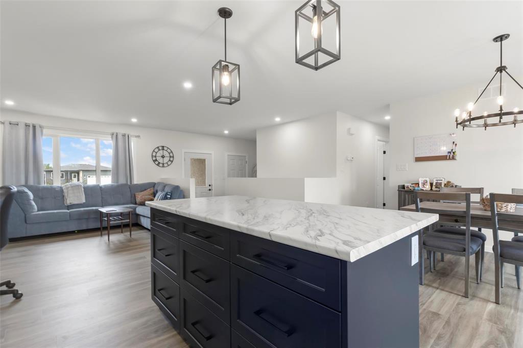 Photo 7 of 94 Woodridge Drive, Beausejour MB