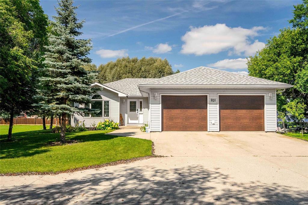 Photo 4 of 931 Main Street, Steinbach MB
