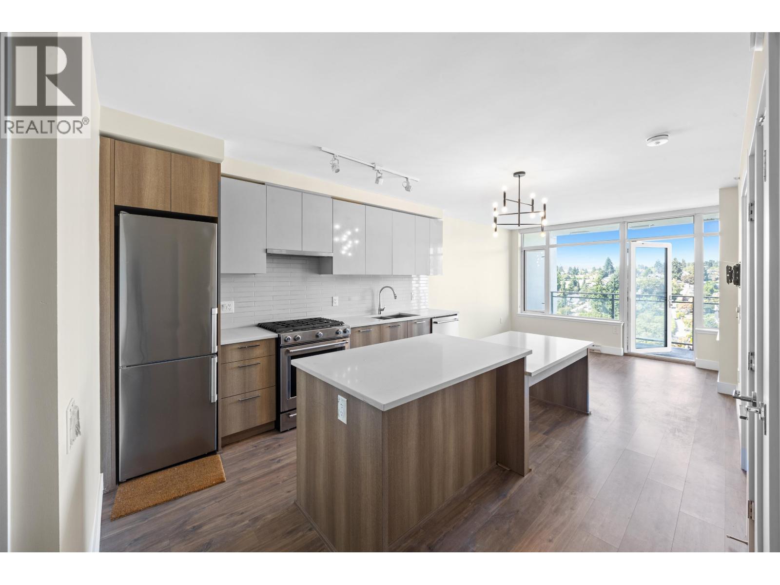Photo 5 of 1403 258 Nelsons Court, New Westminster BC