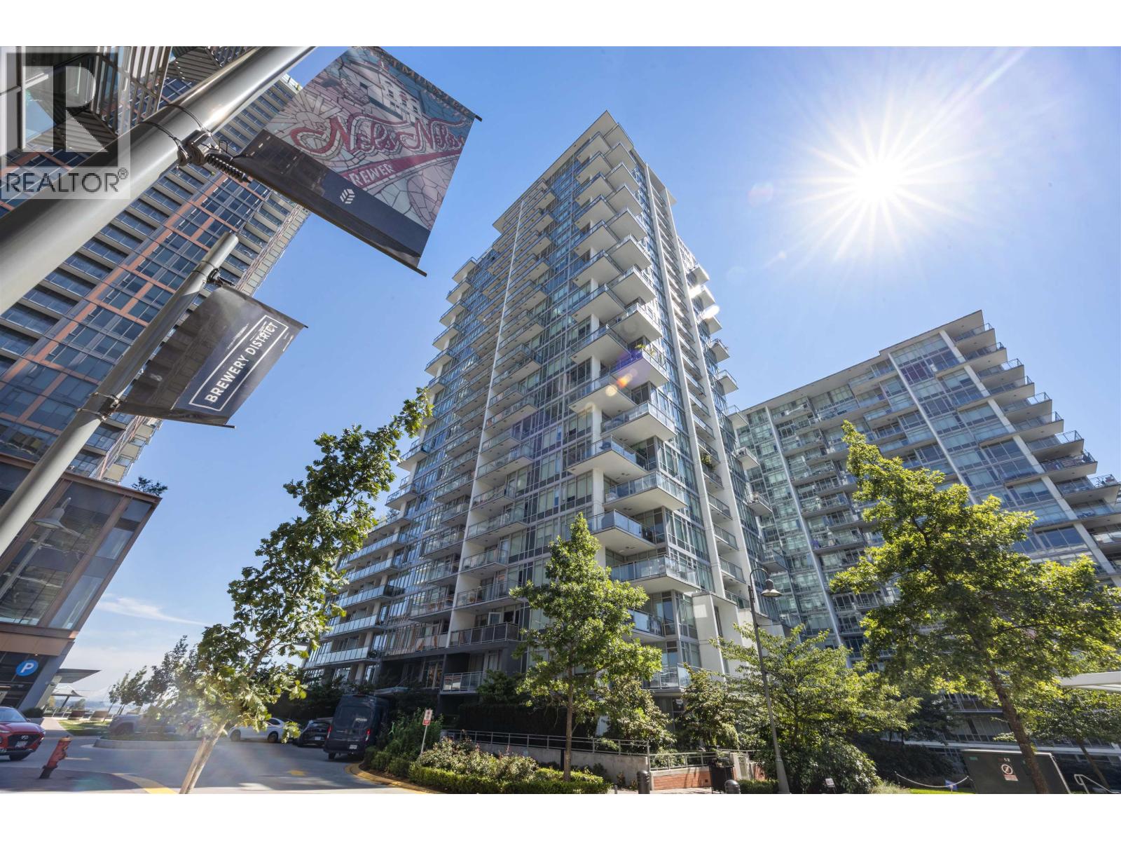 Photo 2 of 1403 258 Nelsons Court, New Westminster BC