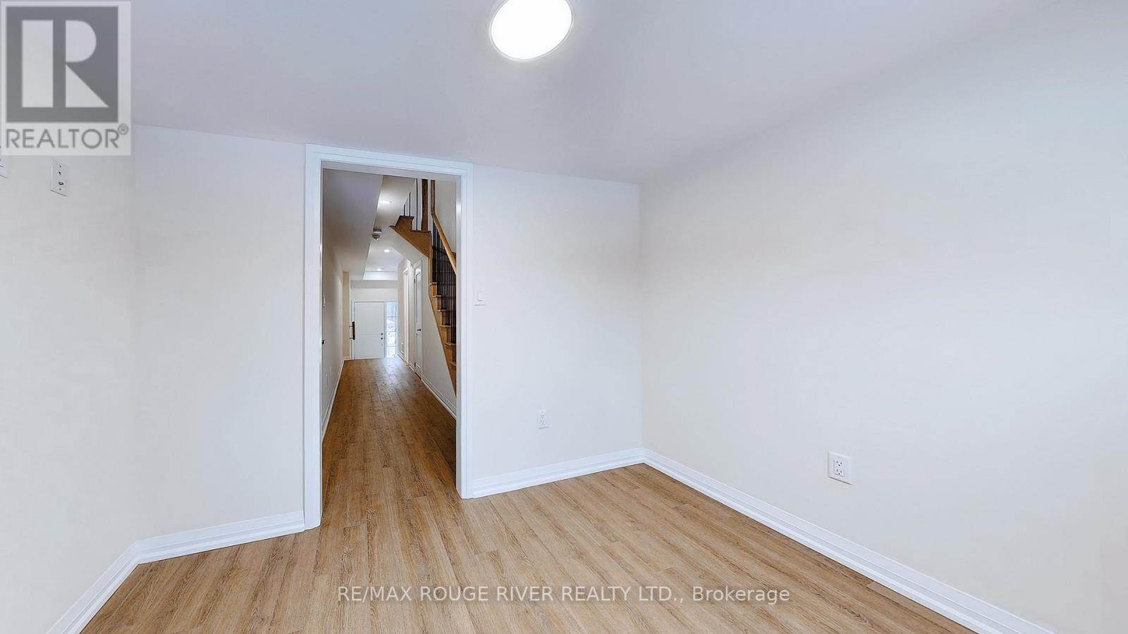 Photo 10 of 25 Coote Court, Ajax ON