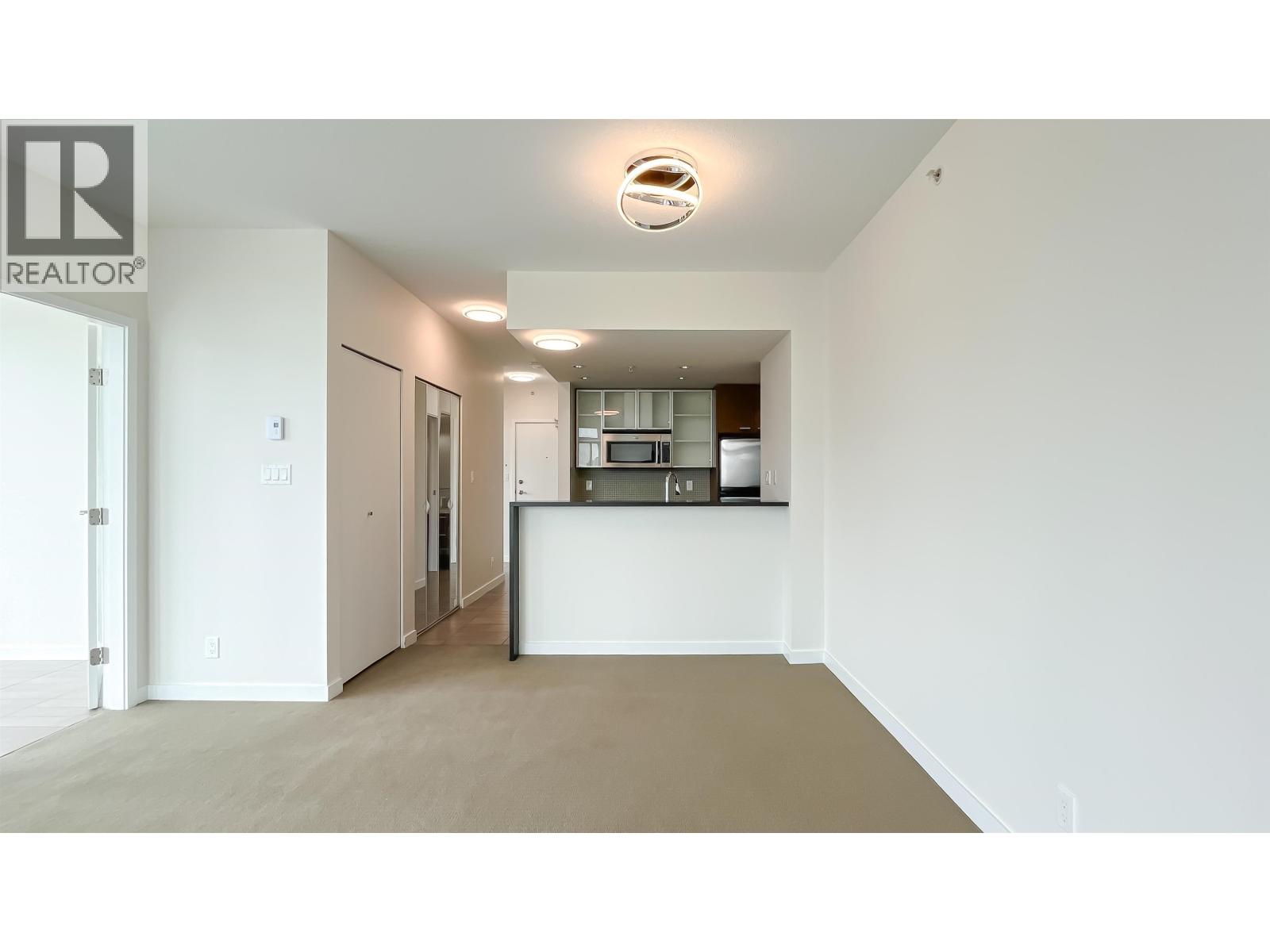 Photo 4 of 1603 980 Cooperage Way, Vancouver BC