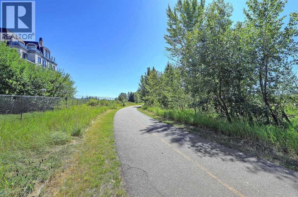 Single Family House for Sale in   Quarry Way SE Douglasdale/Glen Calgary 