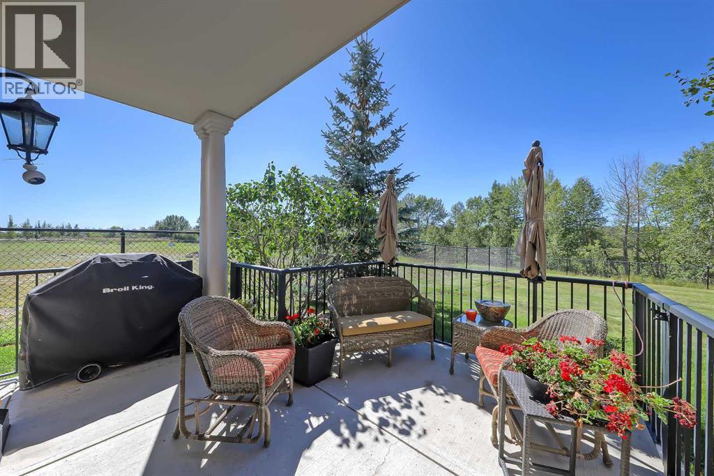 Single Family House for Sale in   Quarry Way SE Douglasdale/Glen Calgary 