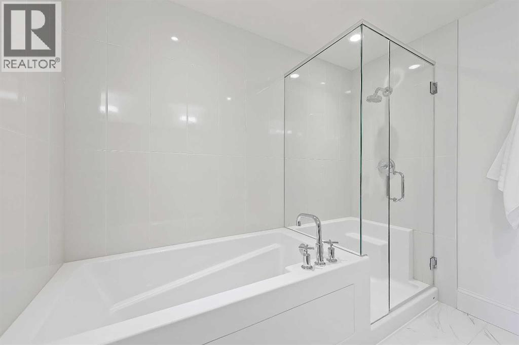 Single Family House for Sale in   Quarry Way SE Douglasdale/Glen Calgary 