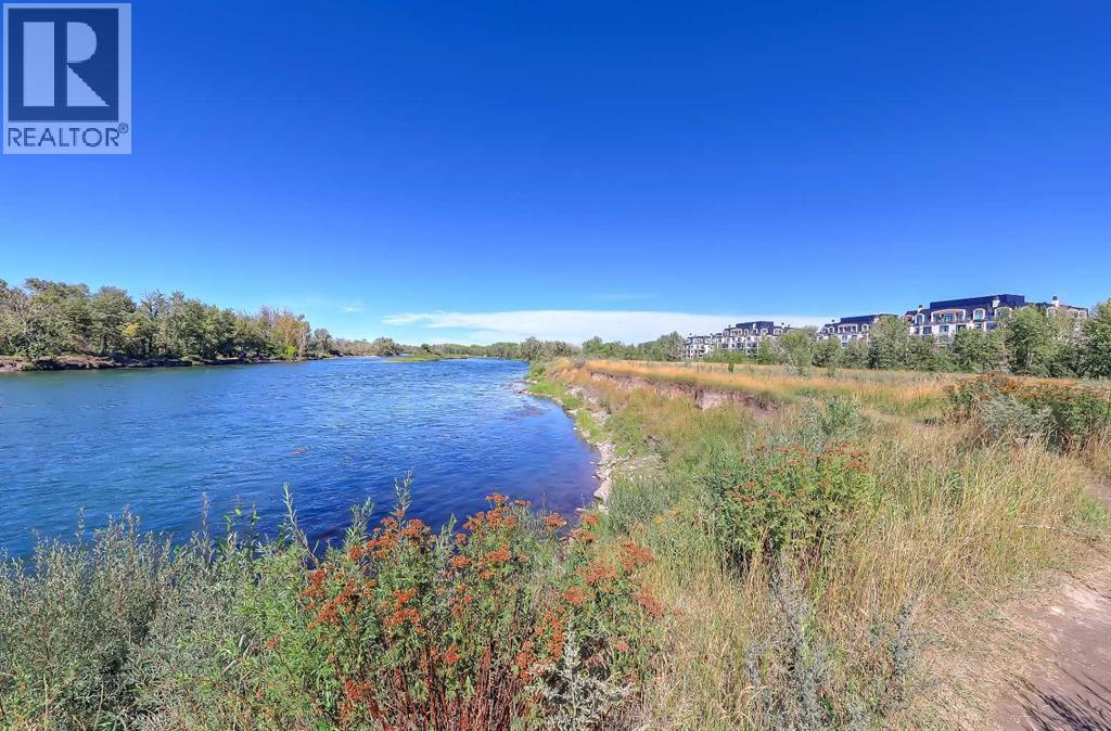 Single Family House for Sale in   Quarry Way SE Douglasdale/Glen Calgary 