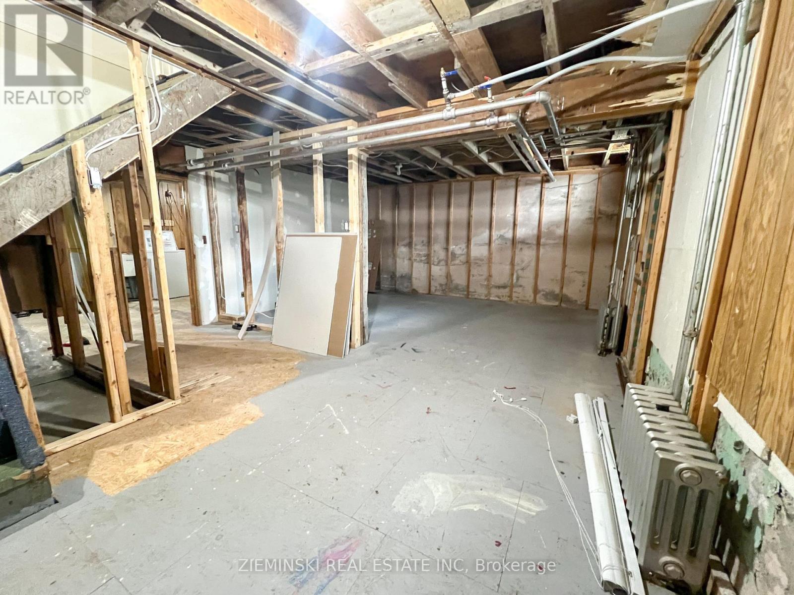 Photo 15 of 198 Marion Street, Iroquois Falls ON