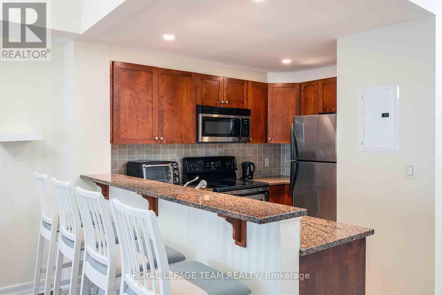 Photo 18 of 909 200 Besserer Street, Ottawa ON