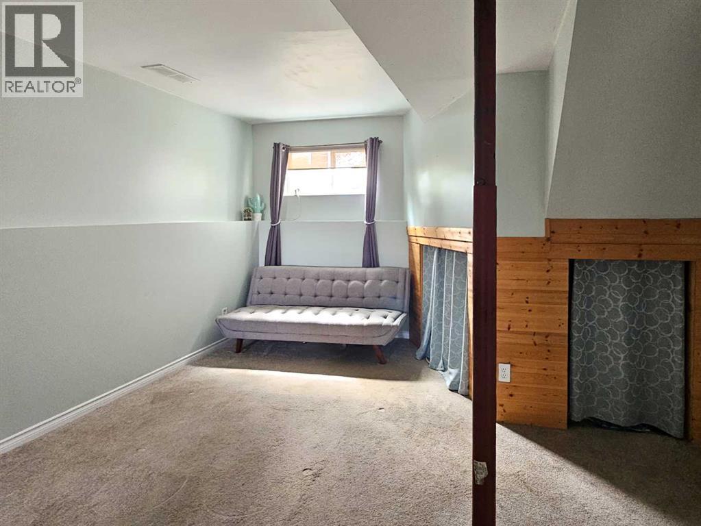 Single Family House Bi-level for Sale in  Hidden Spring Green NW Hidden Valley Calgary 
