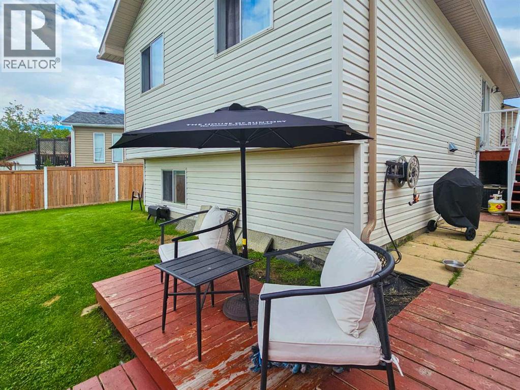 Single Family House Bi-level for Sale in  Hidden Spring Green NW Hidden Valley Calgary 