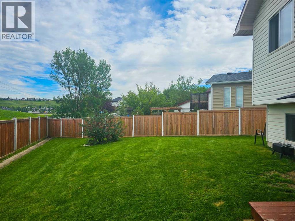 Single Family House Bi-level for Sale in  Hidden Spring Green NW Hidden Valley Calgary 