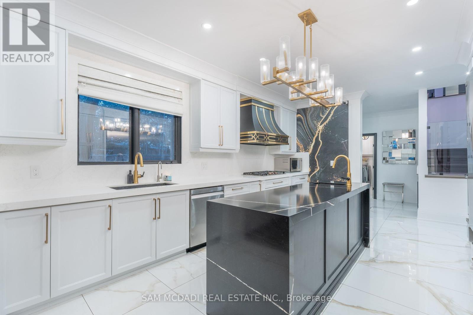 Photo 11 of 1540 Mississauga Road, Mississauga ON