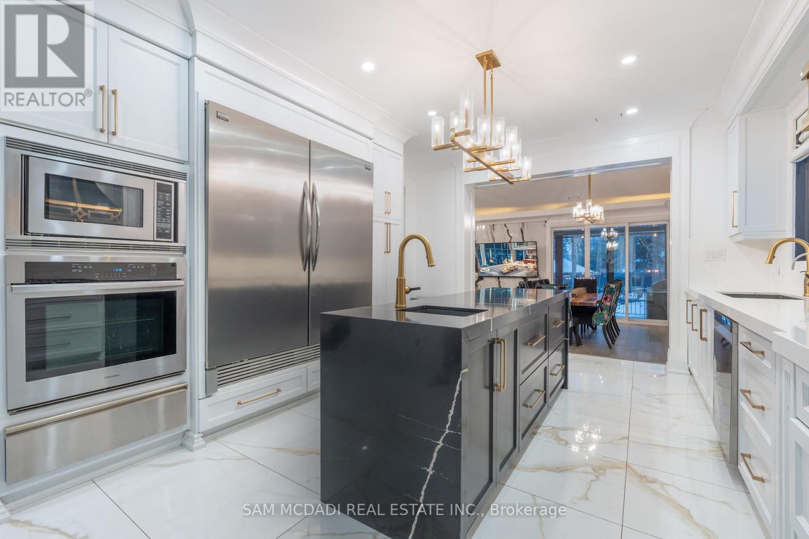 Photo 12 of 1540 Mississauga Road, Mississauga ON