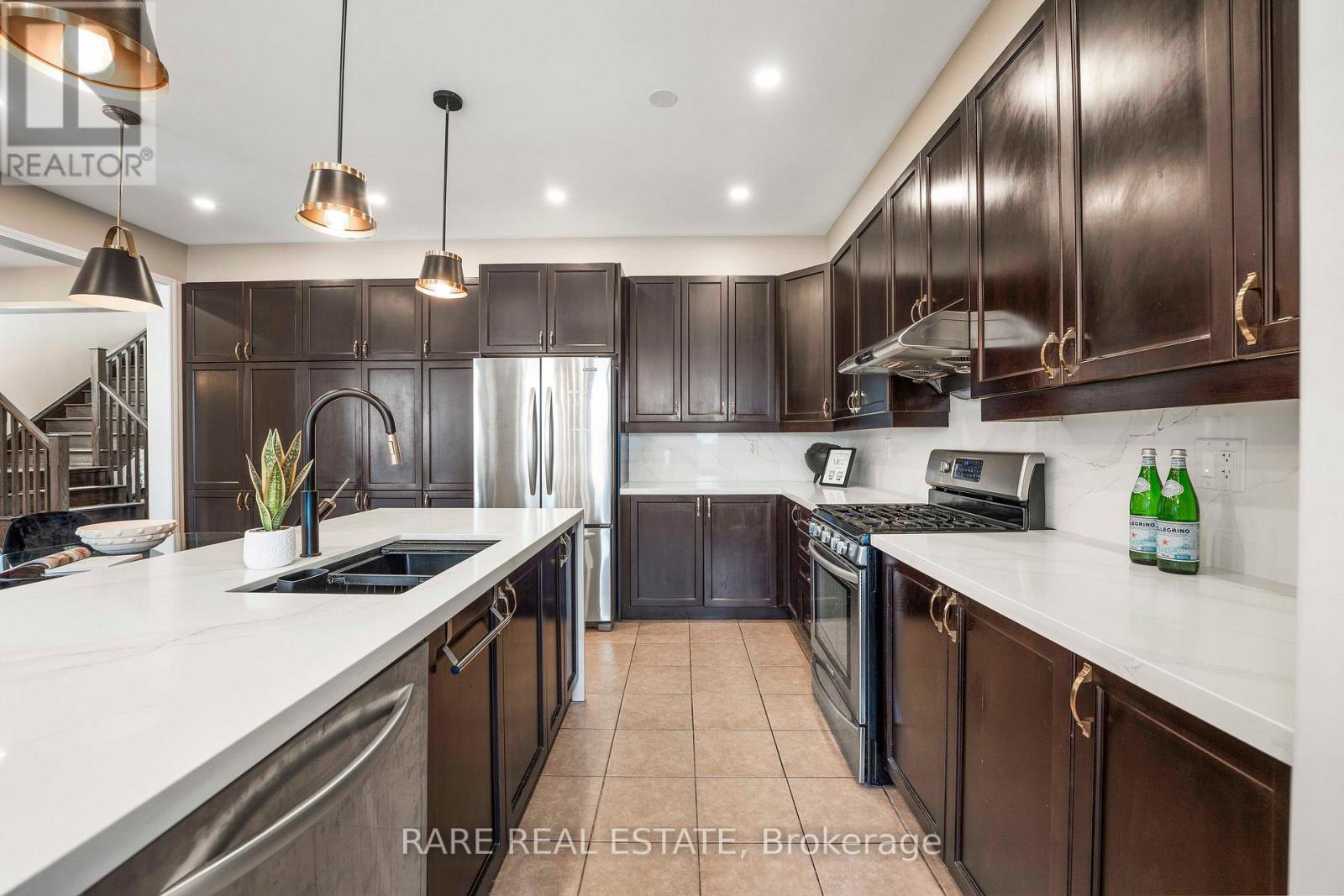 Photo 11 of 953 Rigo Cross, Milton ON