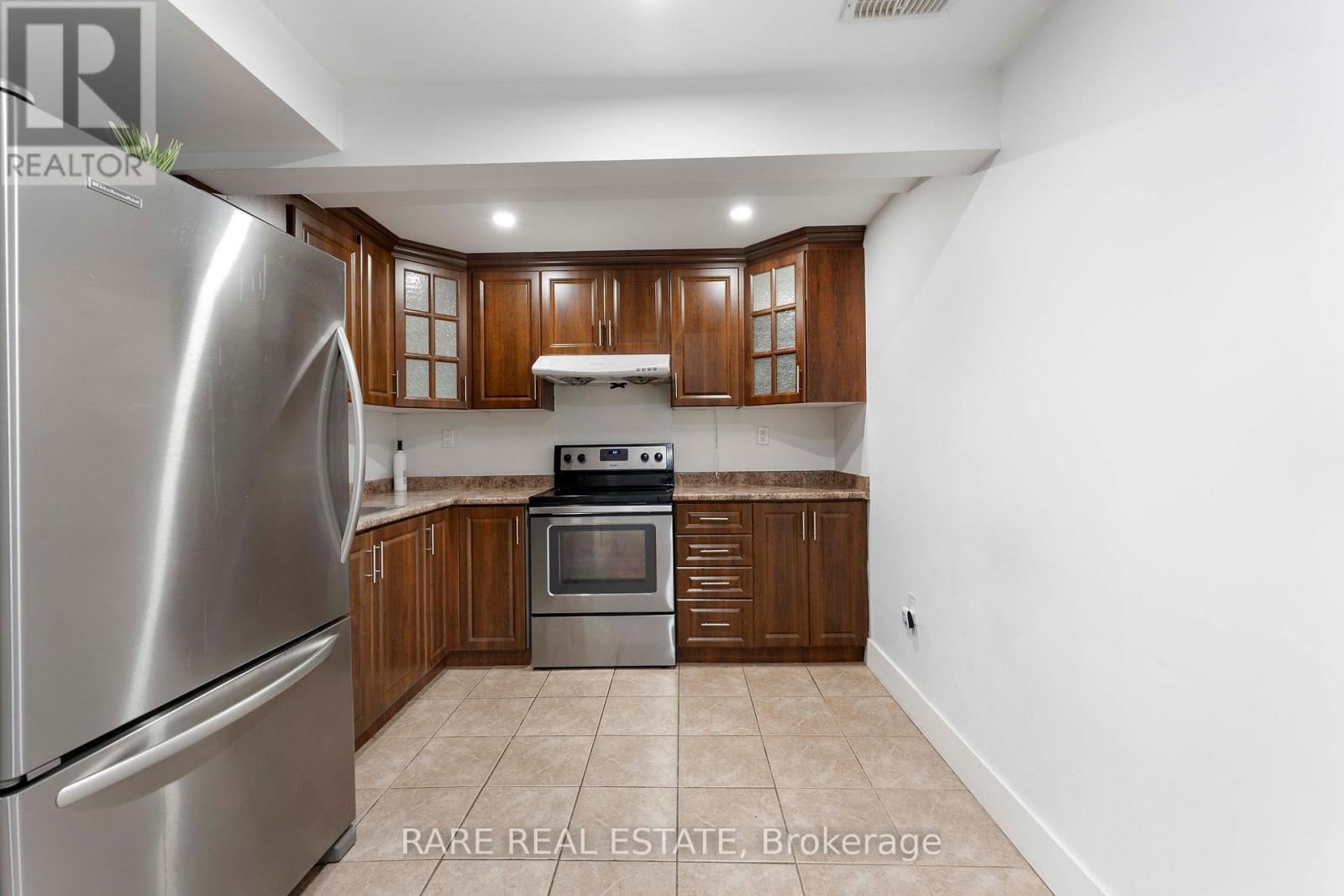 Photo 41 of 953 Rigo Cross, Milton ON