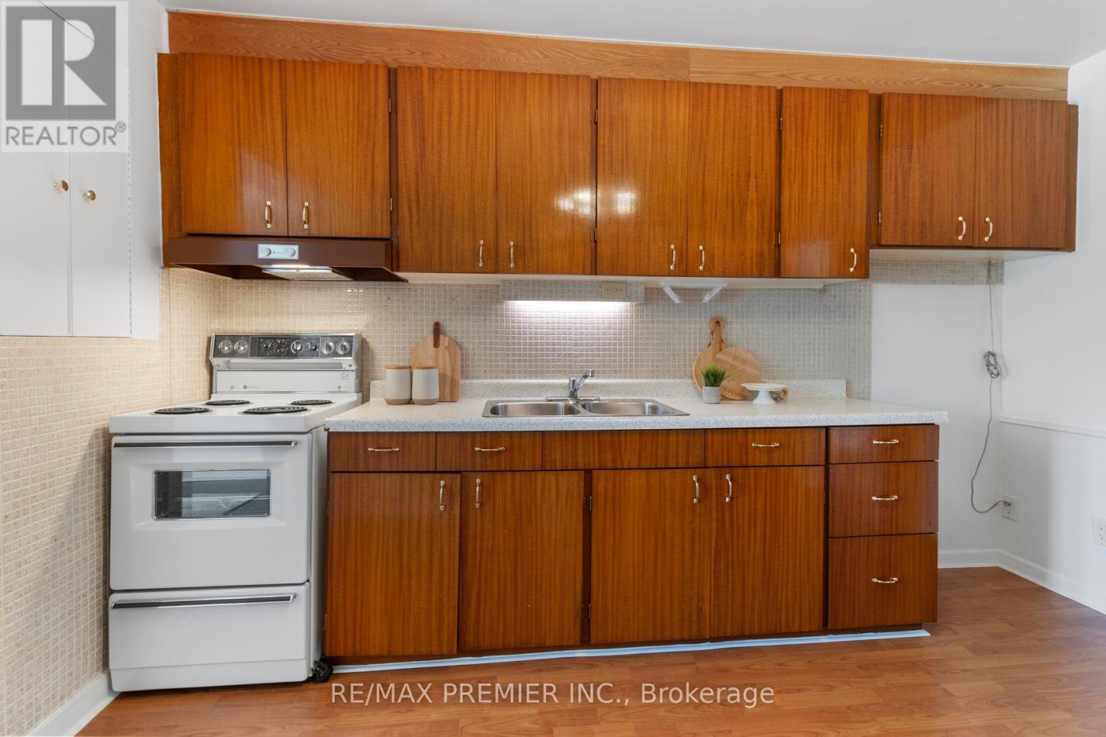 Photo 25 of 79 Pamille Place, Toronto ON