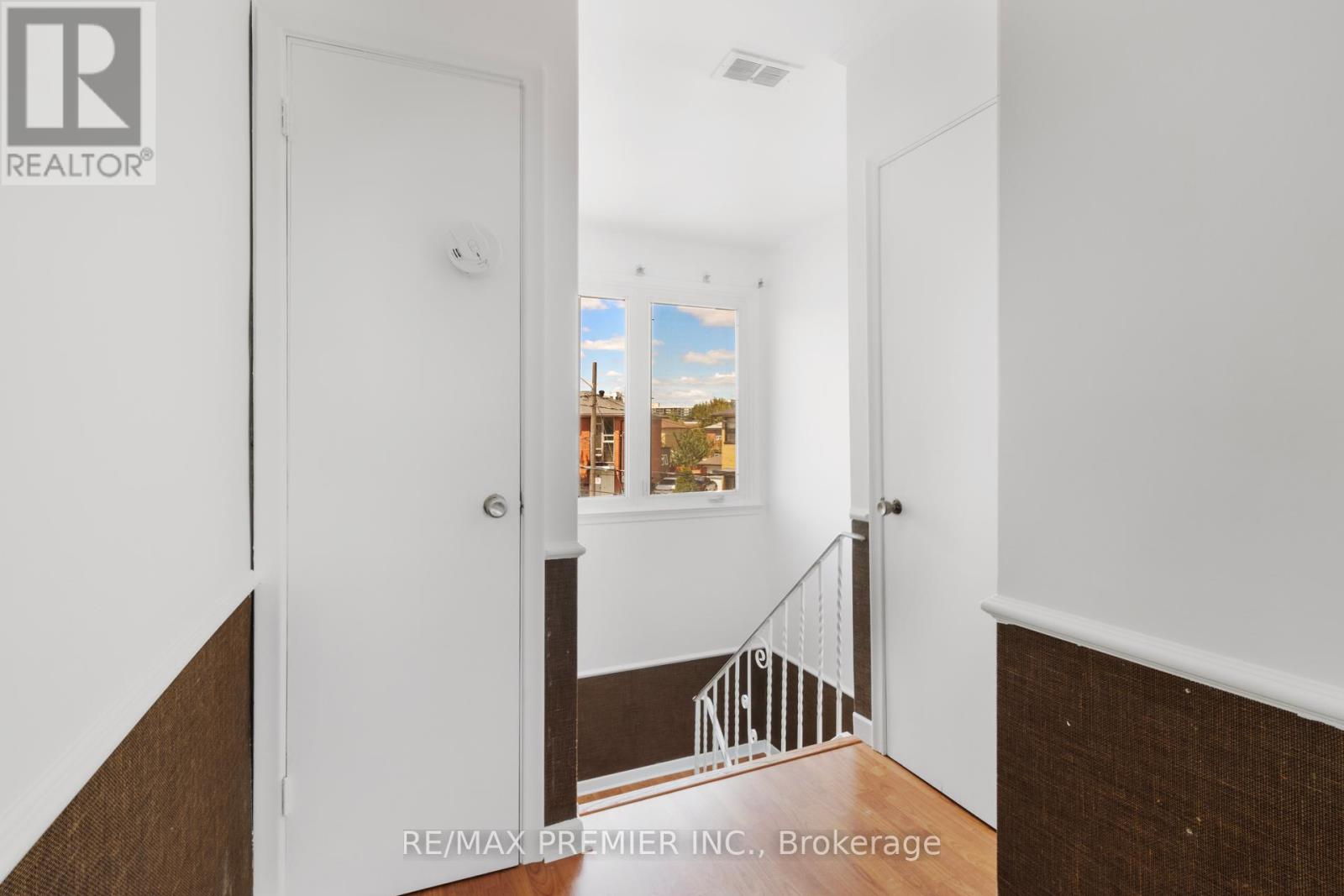 Photo 7 of 79 Pamille Place, Toronto ON