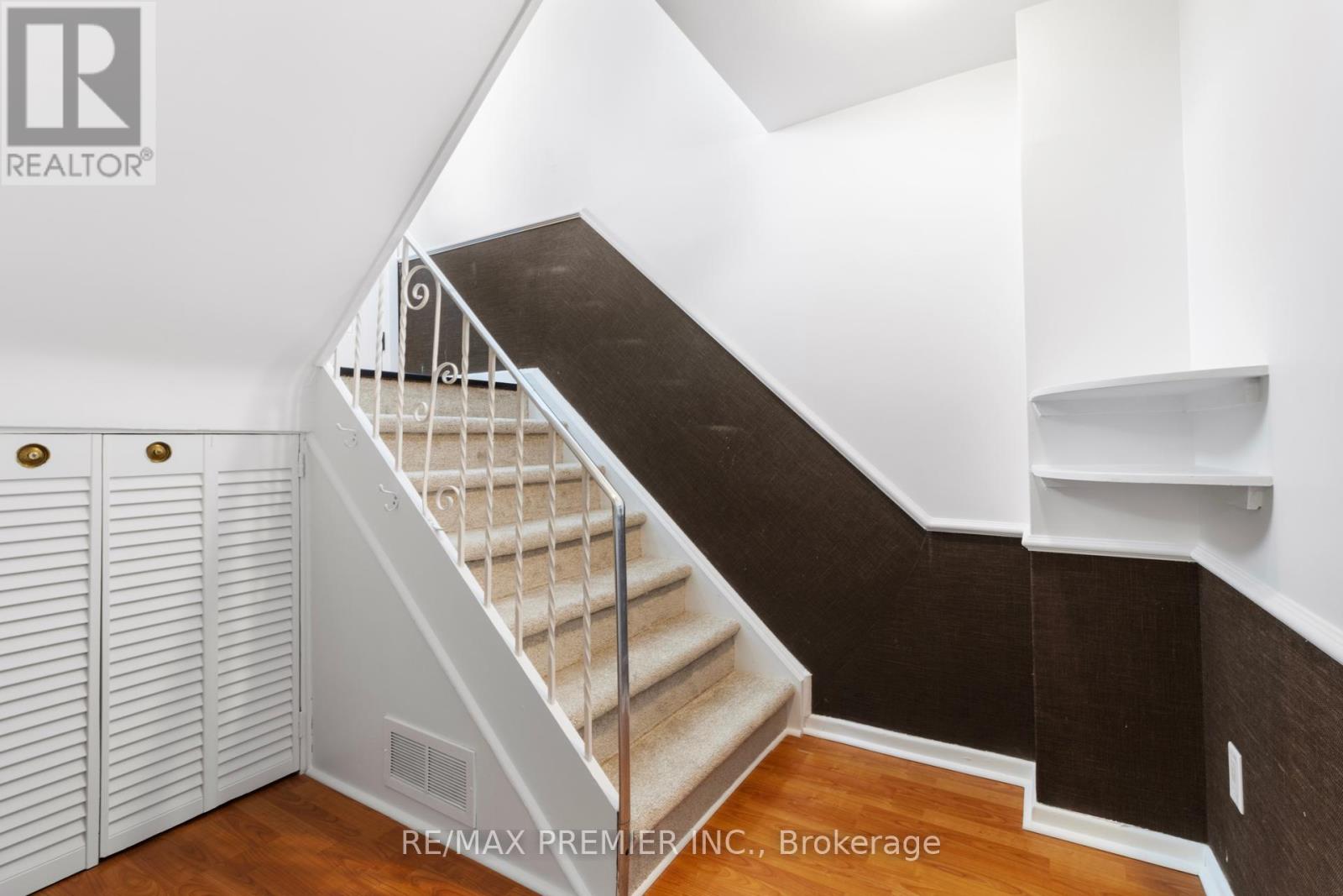 Photo 33 of 79 Pamille Place, Toronto ON