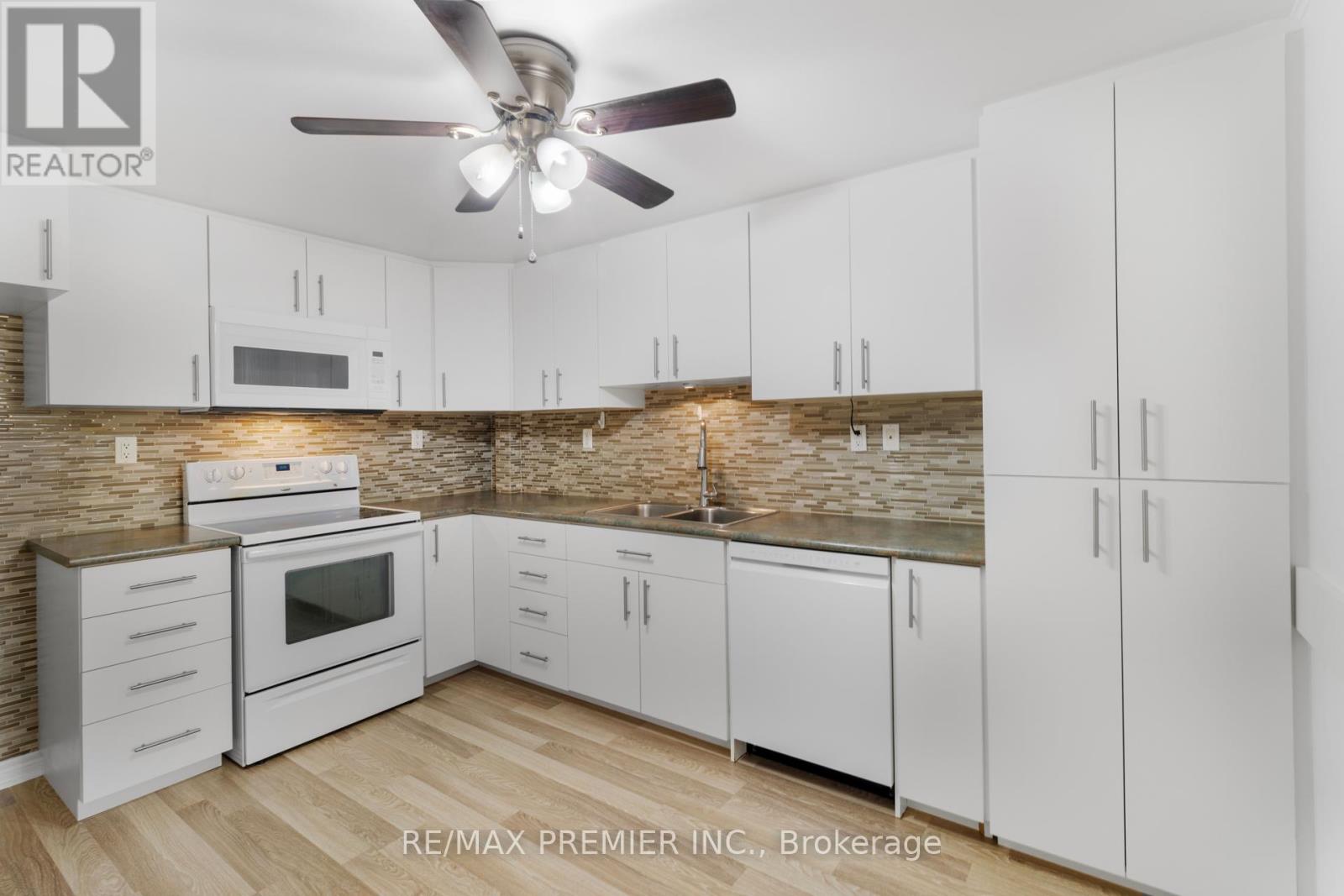 Photo 23 of 79 Pamille Place, Toronto ON
