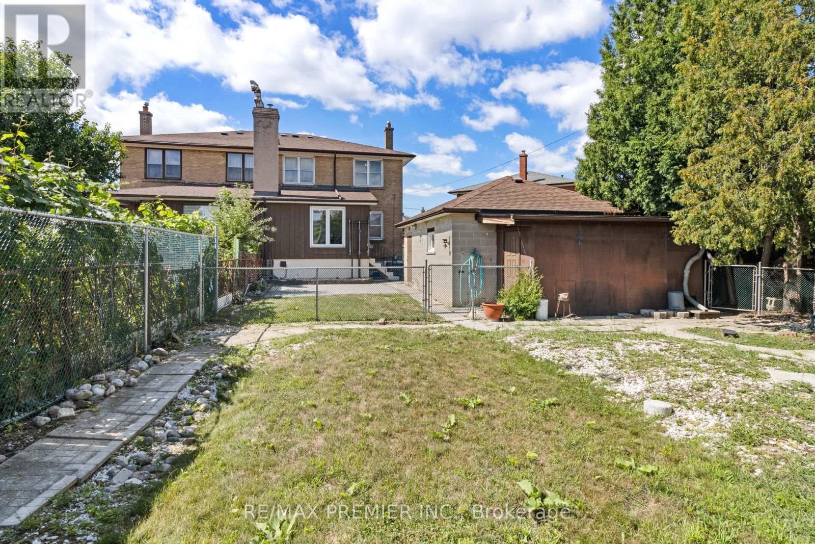 Photo 29 of 79 Pamille Place, Toronto ON
