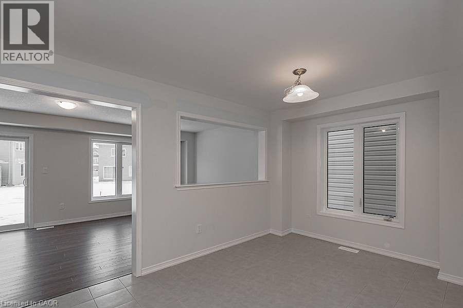 Photo 14 of 101 Esther Crescent, Thorold ON