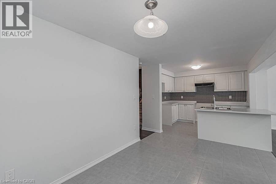 Photo 6 of 101 Esther Crescent, Thorold ON