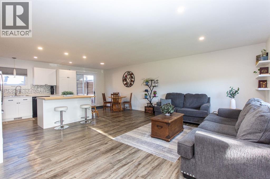 Photo 3 of 116 Carroll Crescent, Red Deer AB