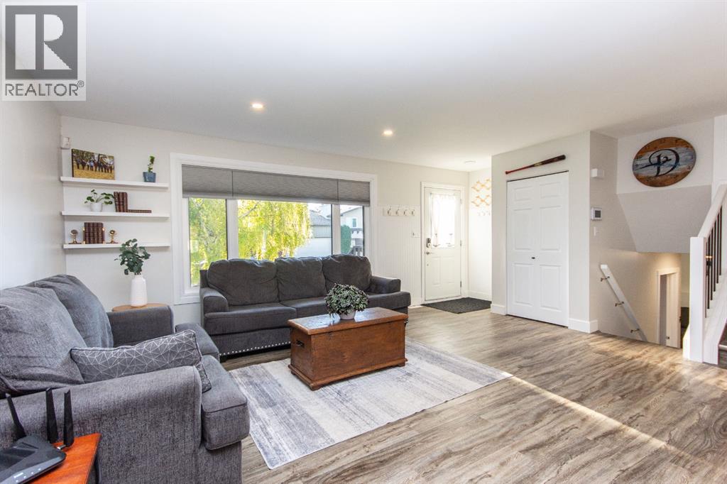 Photo 5 of 116 Carroll Crescent, Red Deer AB