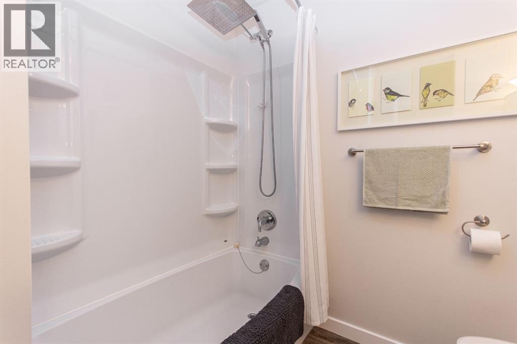 Photo 15 of 116 Carroll Crescent, Red Deer AB
