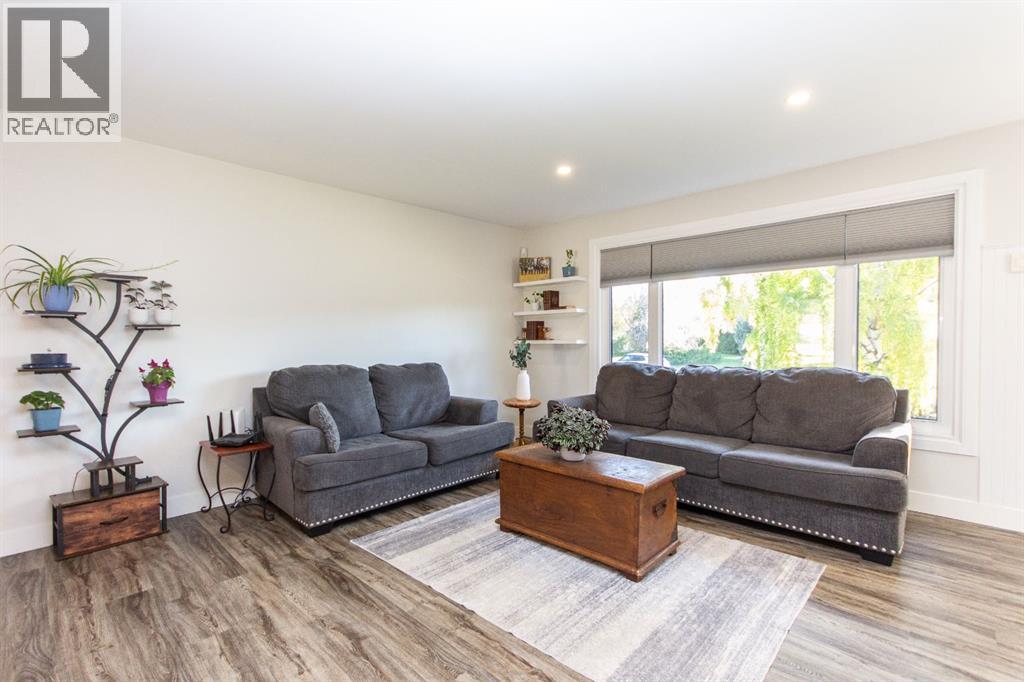 Photo 4 of 116 Carroll Crescent, Red Deer AB