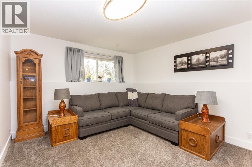 Photo 25 of 116 Carroll Crescent, Red Deer AB