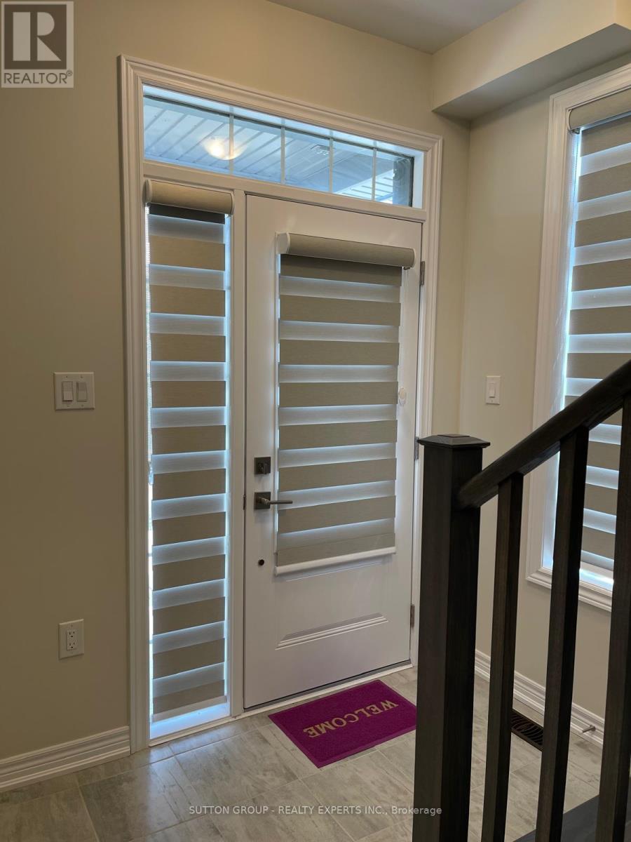 Photo 11 of 76 10 Birmingham Drive, Cambridge ON