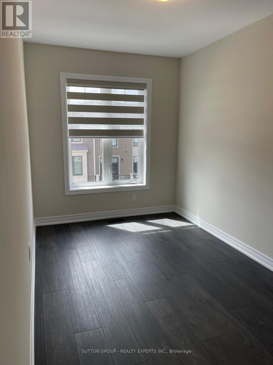 Photo 20 of 76 10 Birmingham Drive, Cambridge ON