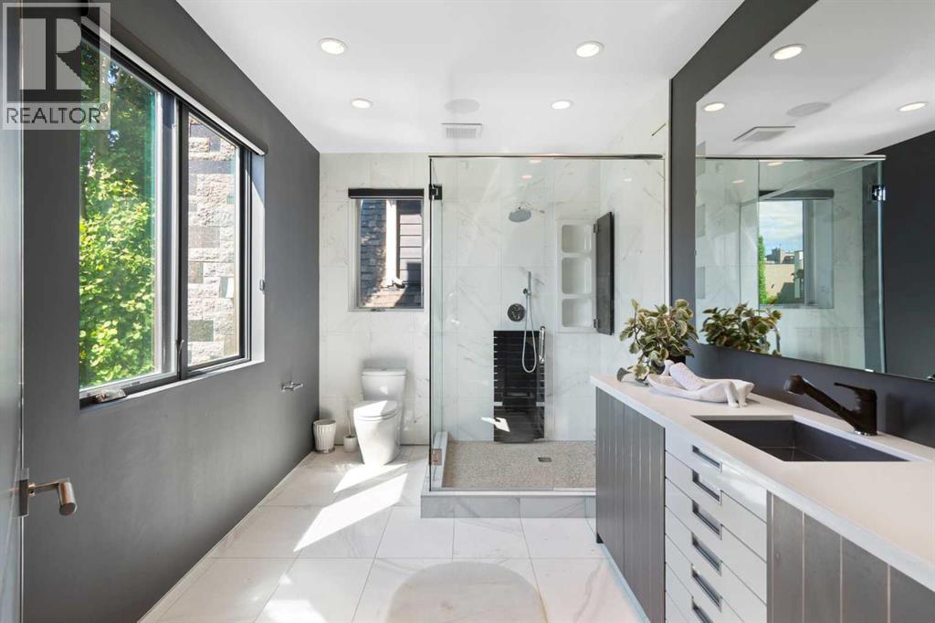 Single Family House for Sale in   Avenue SW South Calgary Calgary 