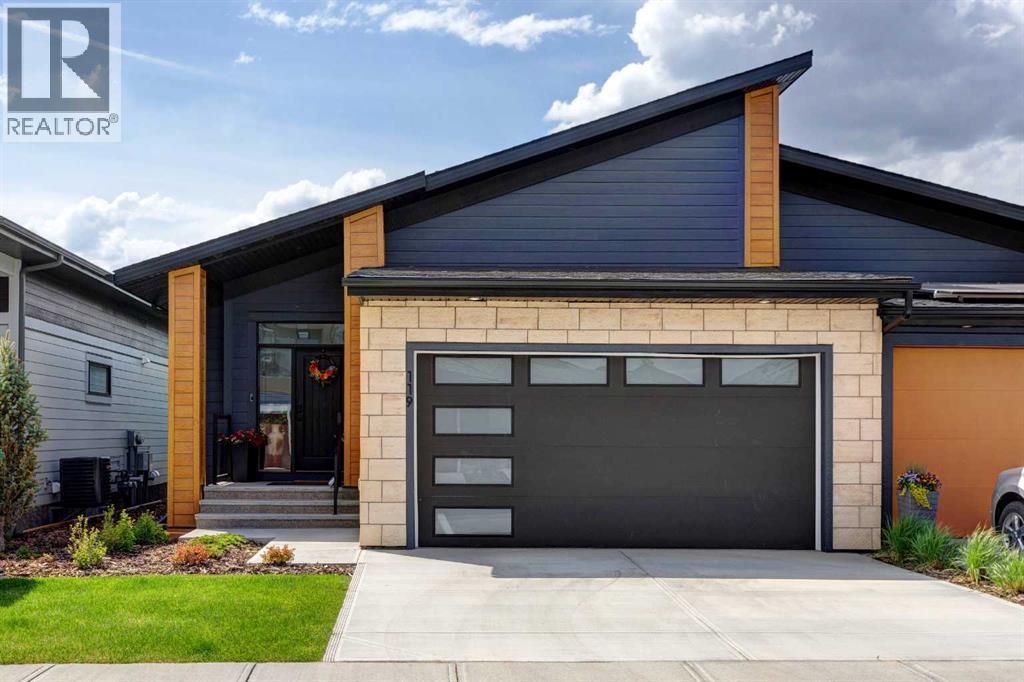 Single Family House for Sale in  Marina Cove SE Mahogany Calgary 