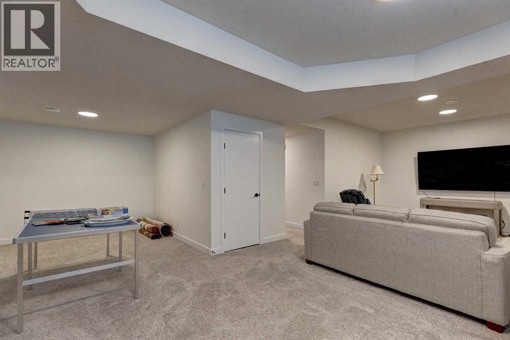 Single Family House for Sale in  Marina Cove SE Mahogany Calgary 