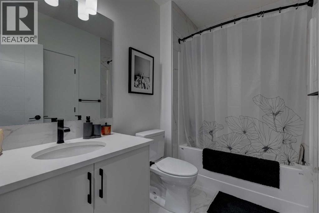 Single Family House for Sale in  Marina Cove SE Mahogany Calgary 