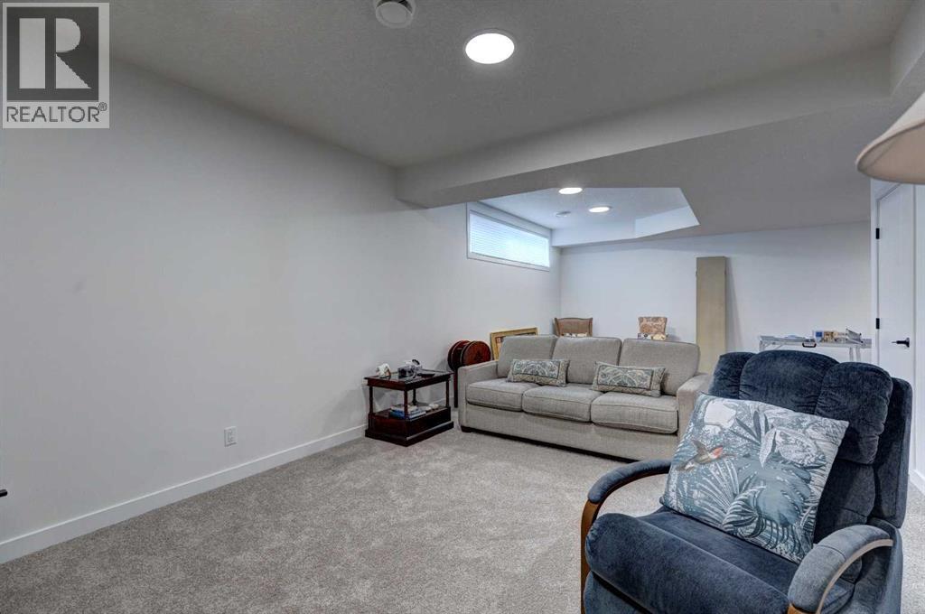 Single Family House for Sale in  Marina Cove SE Mahogany Calgary 