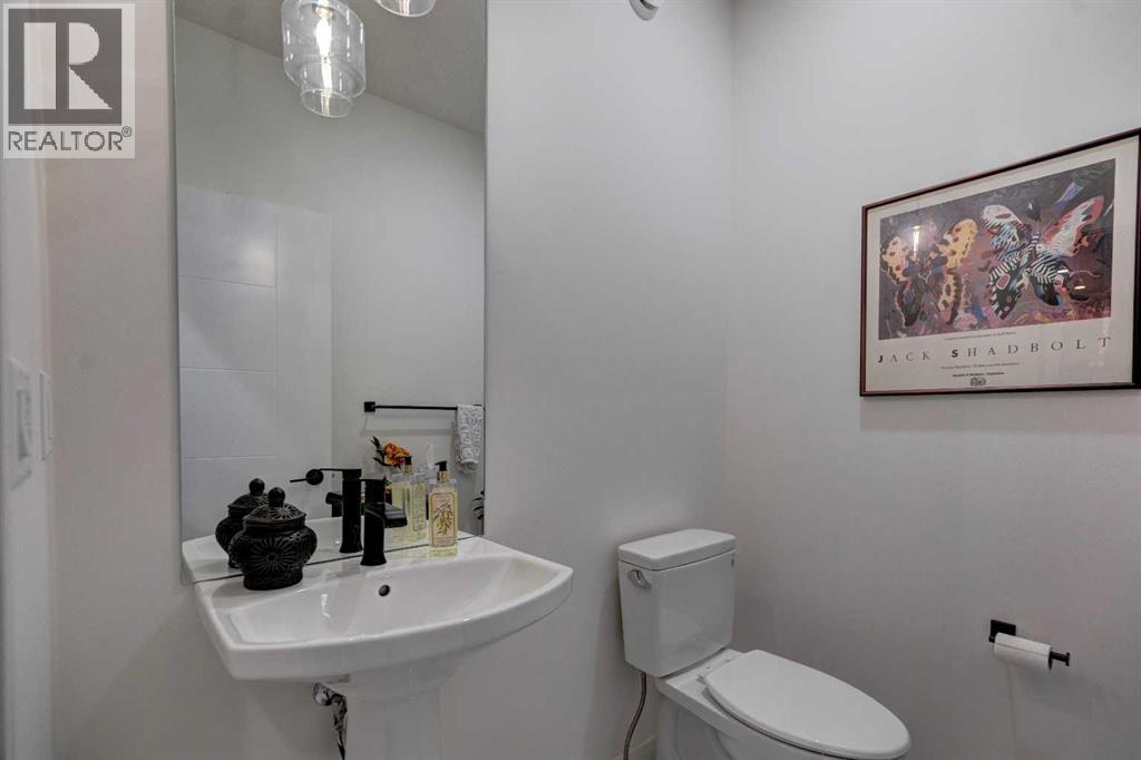 Single Family House for Sale in  Marina Cove SE Mahogany Calgary 