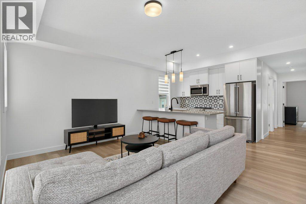 Single Family House for Sale in   St Street SW Springbank Hill Calgary 