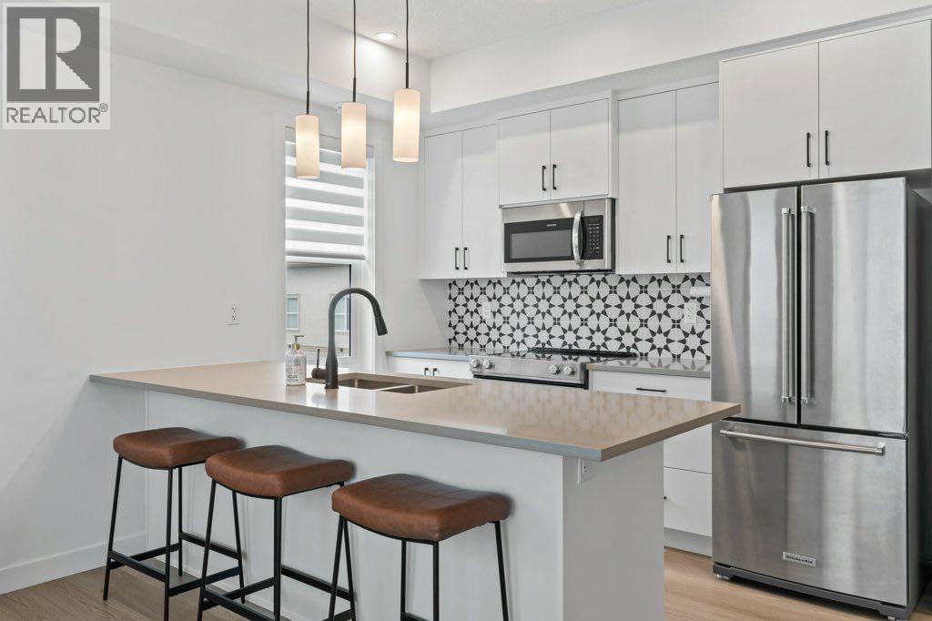 Single Family House for Sale in   St Street SW Springbank Hill Calgary 