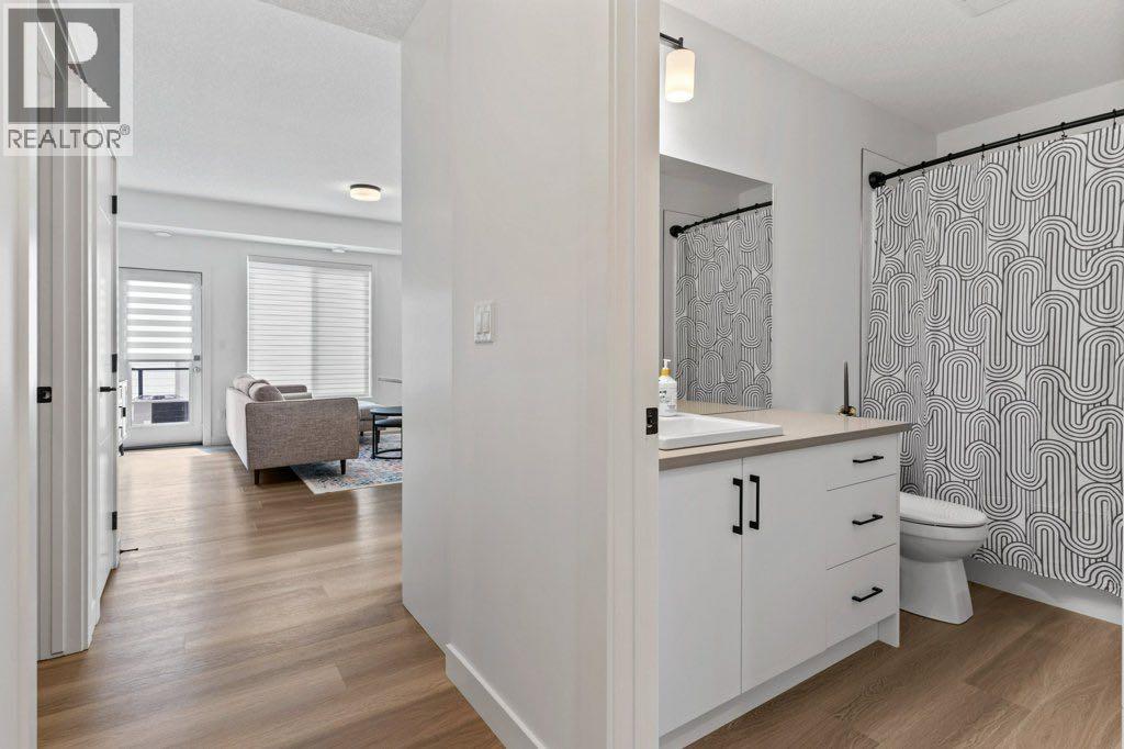 Single Family House for Sale in   St Street SW Springbank Hill Calgary 