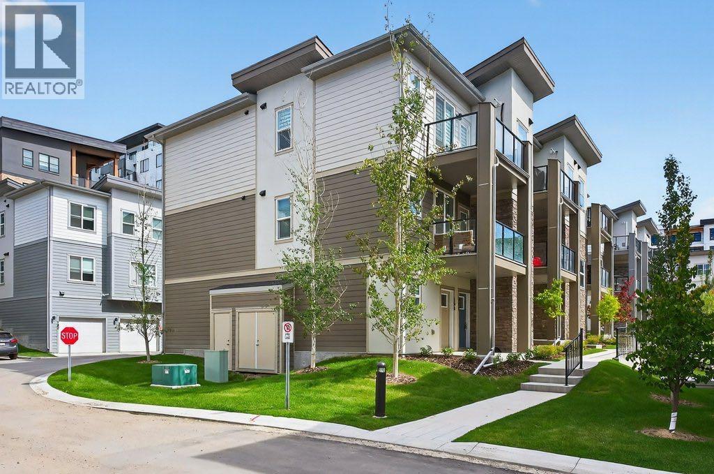 Single Family House for Sale in   St Street SW Springbank Hill Calgary 