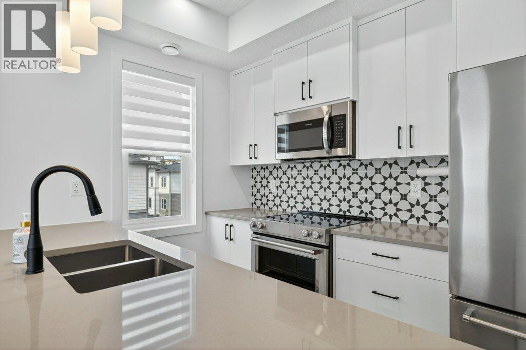 Single Family House for Sale in   St Street SW Springbank Hill Calgary 