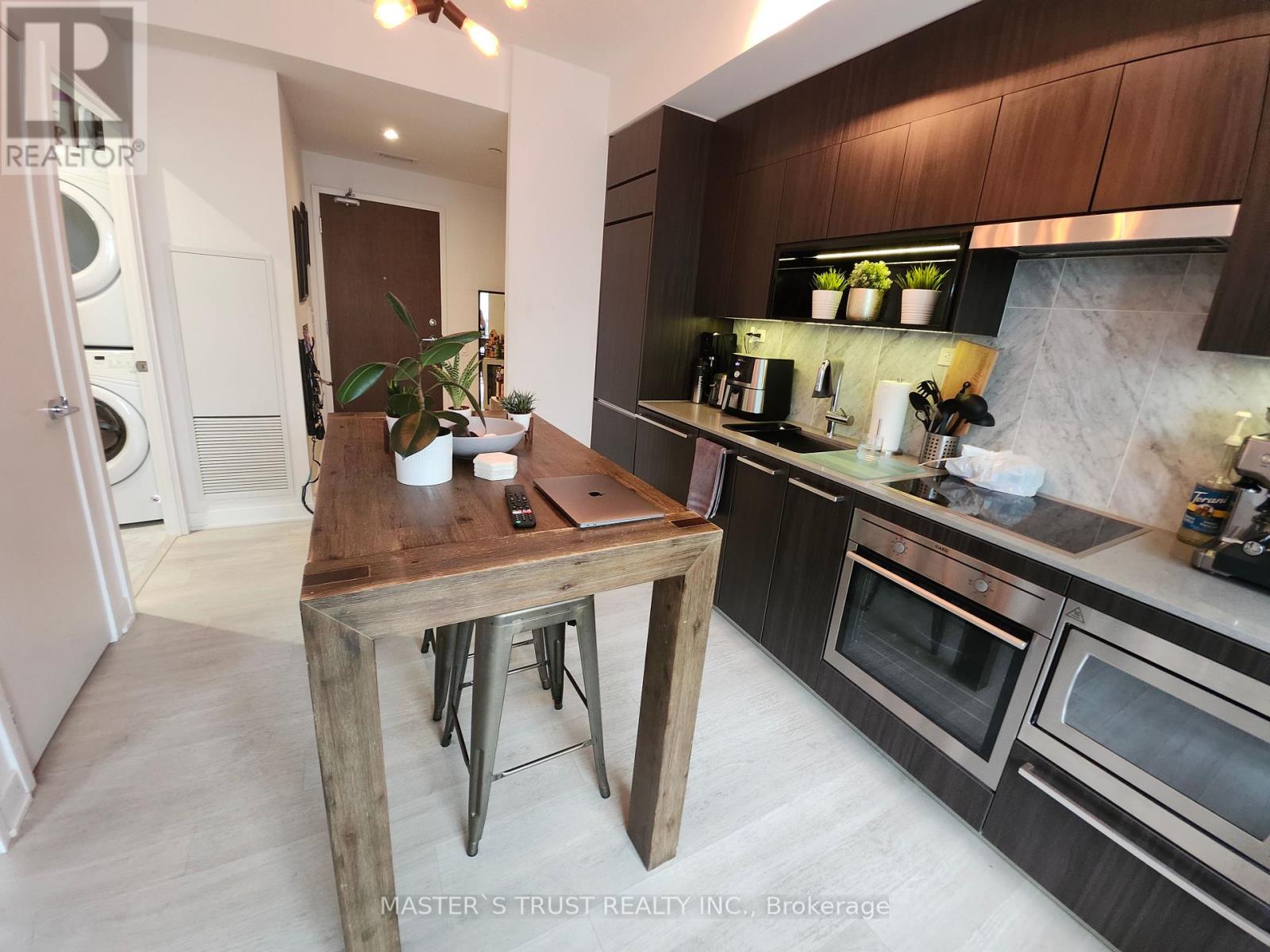 Photo 13 of 1112 80 Queens Wharf Road, Toronto ON