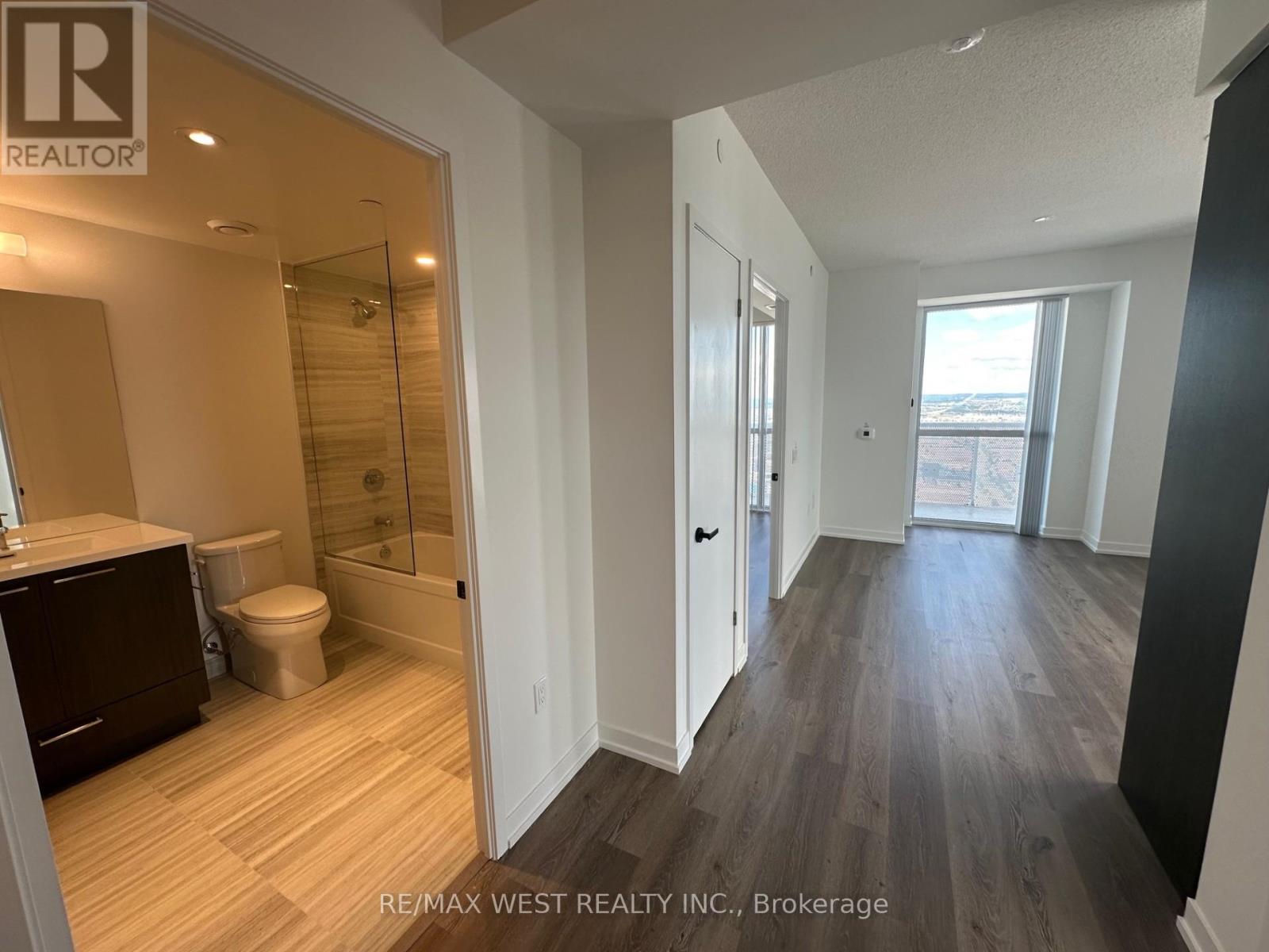 Photo 16 of 6312 225 Commerce Street, Vaughan ON