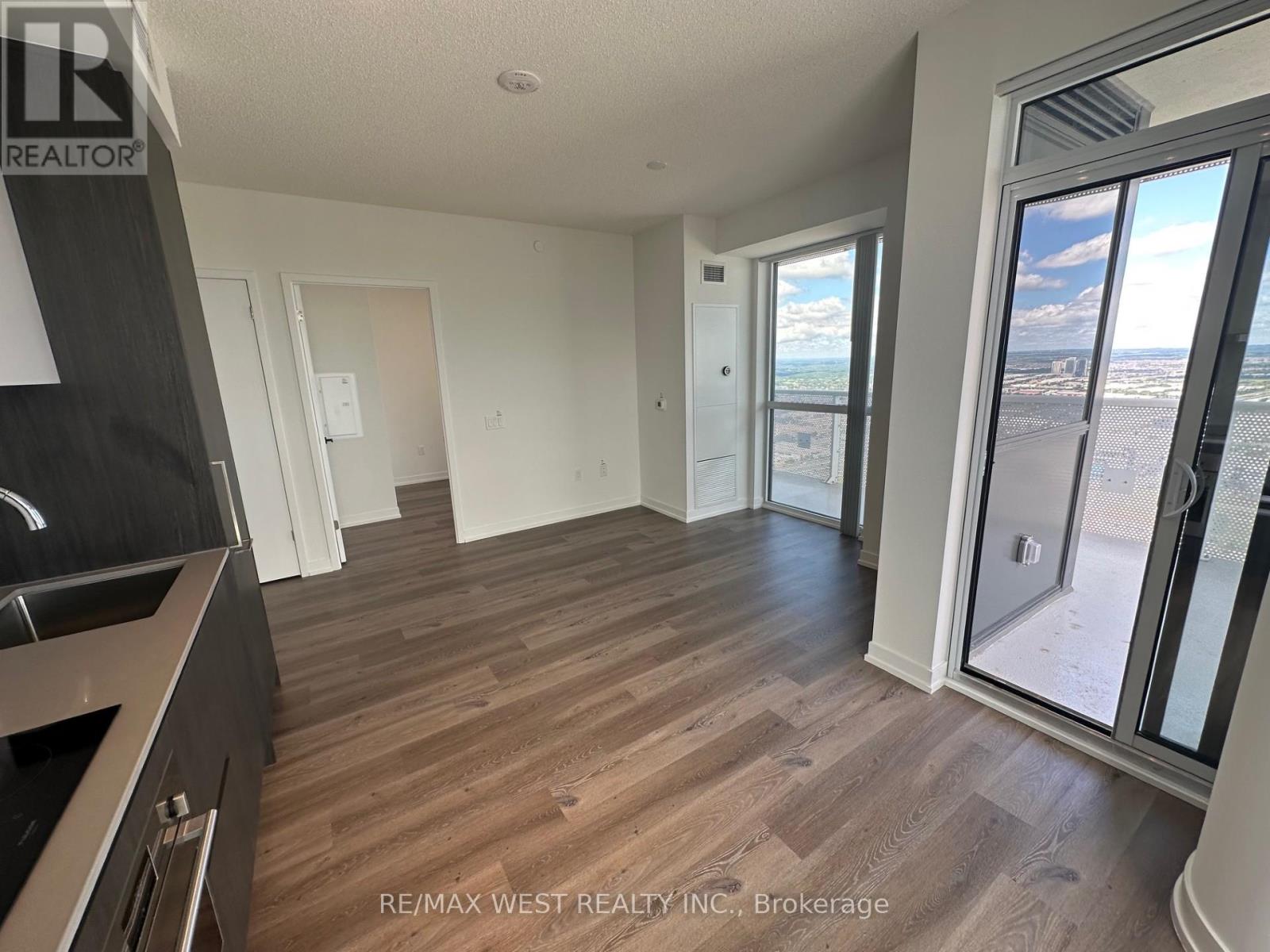 Photo 11 of 6312 225 Commerce Street, Vaughan ON